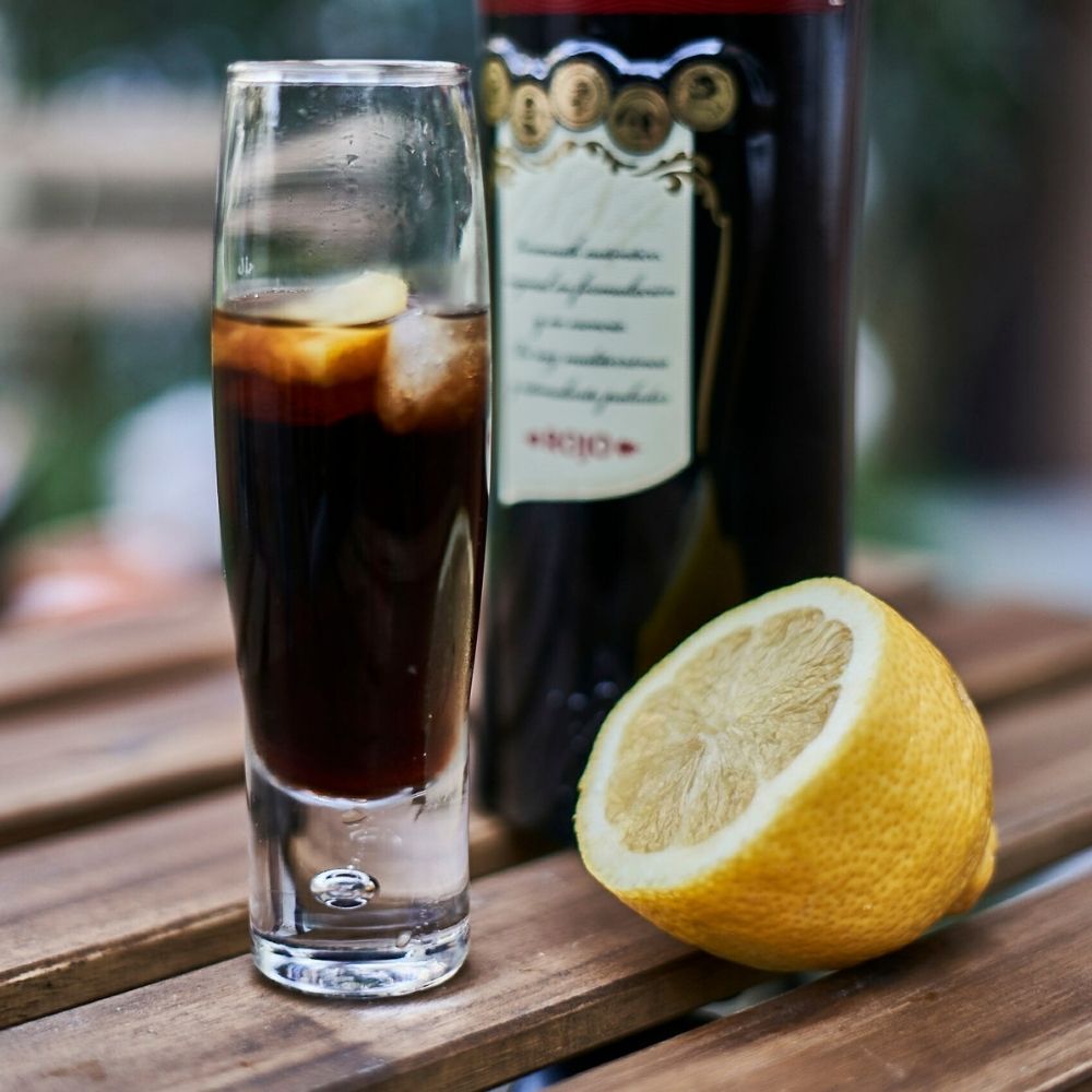 Roter Vermouth